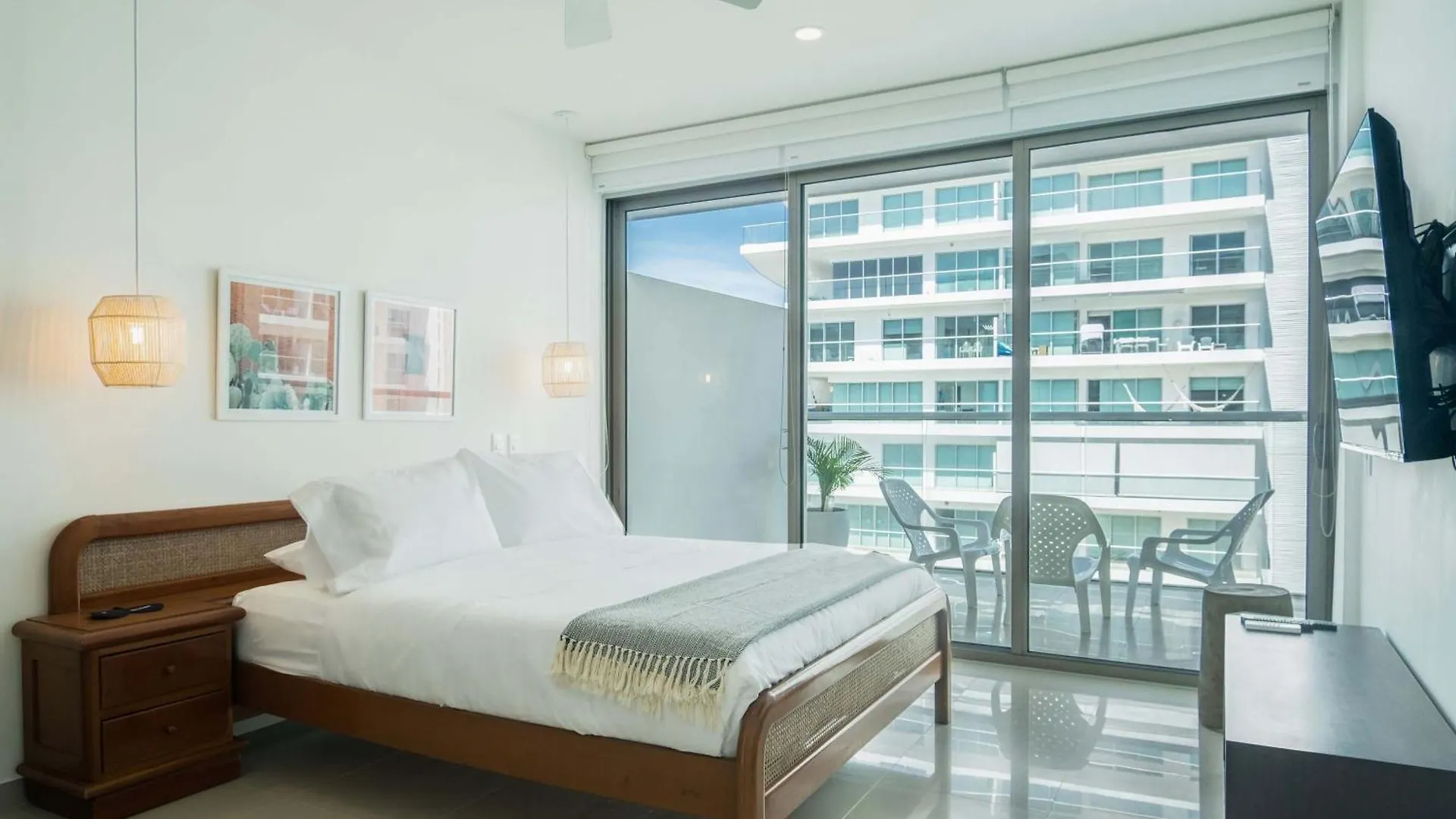 Impeccable 2Br With Charming Balcony In Sunset Beach Картахена